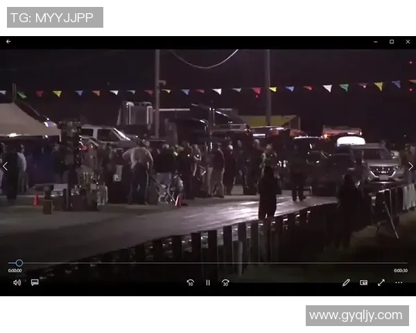 广州与武汉足球队赛后复盘速度对决分析与战术探讨 广州与武汉足球队赛后复盘速度对决分析与战术探讨