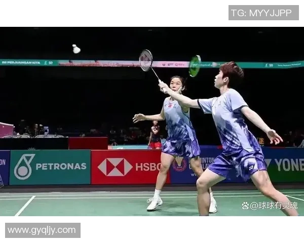 北京羽毛球队耐力表现创新高引发关注羽毛球运动热潮再度升温 北京羽毛球队耐力表现创新高引发关注羽毛球运动热潮再度升温